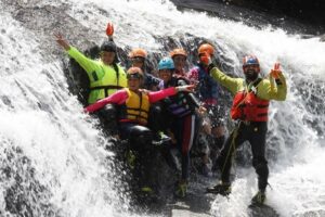 Wilderness Sports Adventures - Survival and Skills in Extreme Conditions